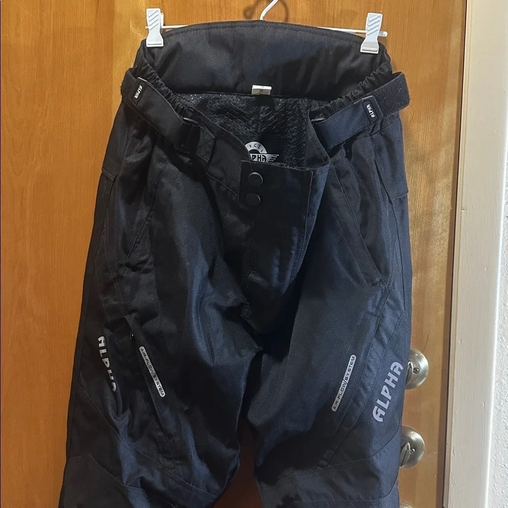 Alpha Cycle Gear pants Size 38/30